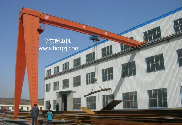 MHB型半門(mén)式起重機(jī)圖片